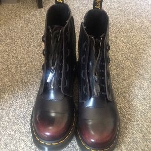Dr. marten pascal front zip Arcadia, size 9